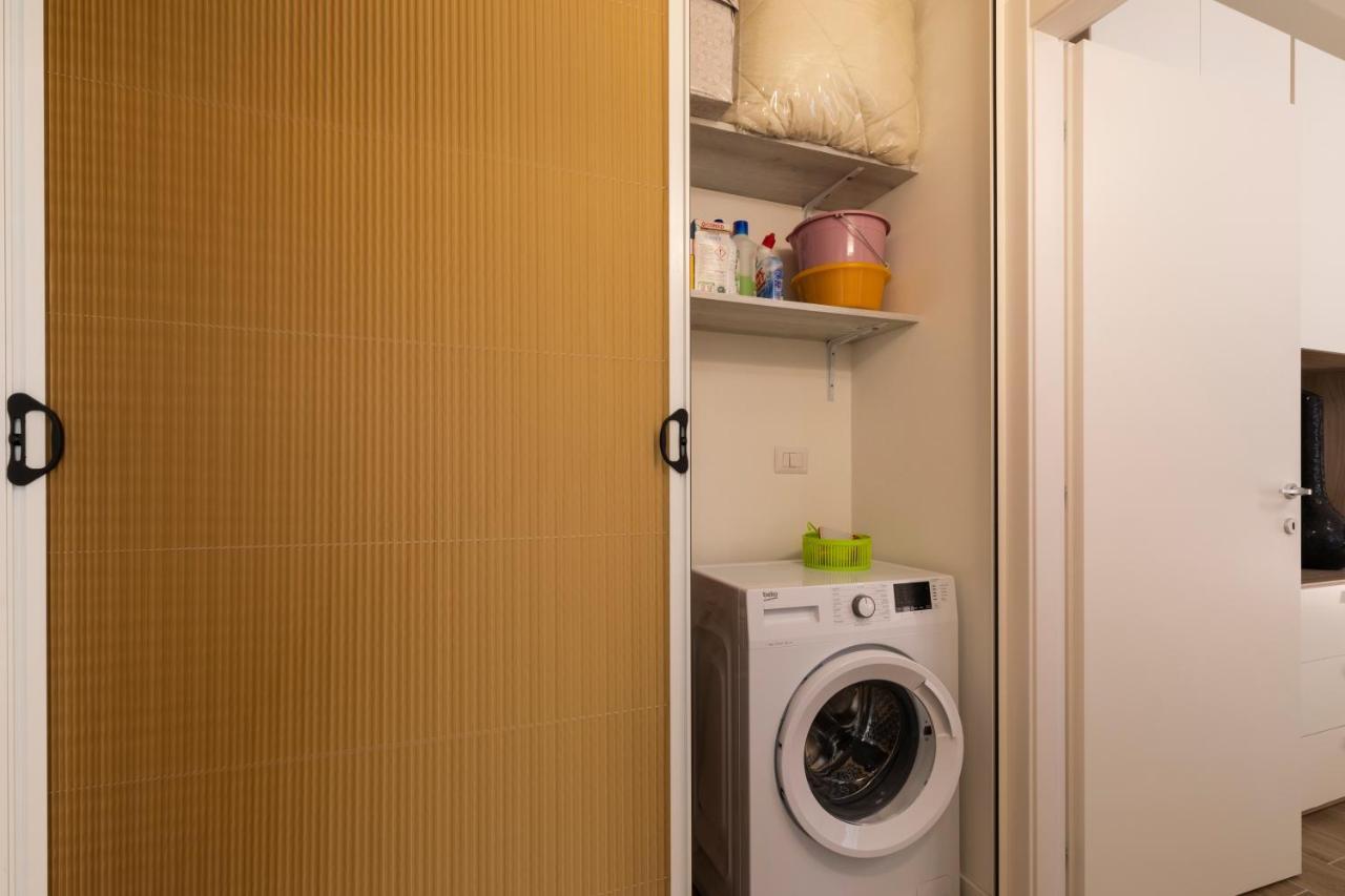 West Milan - Modern And Comfortable Apartment Extérieur photo